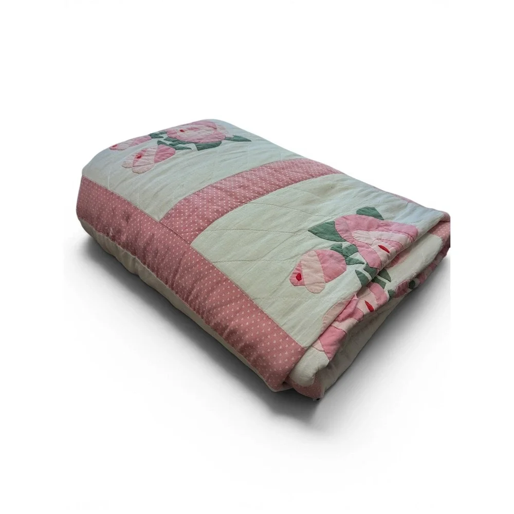 Vintage Handmade Rose Appliqué Quilt – 86